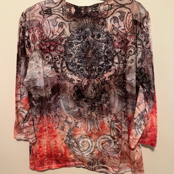 ⚡️⚡️$8 flash sale 😮👏
 Y2K Patterned Blouse - Picture 3 of 4